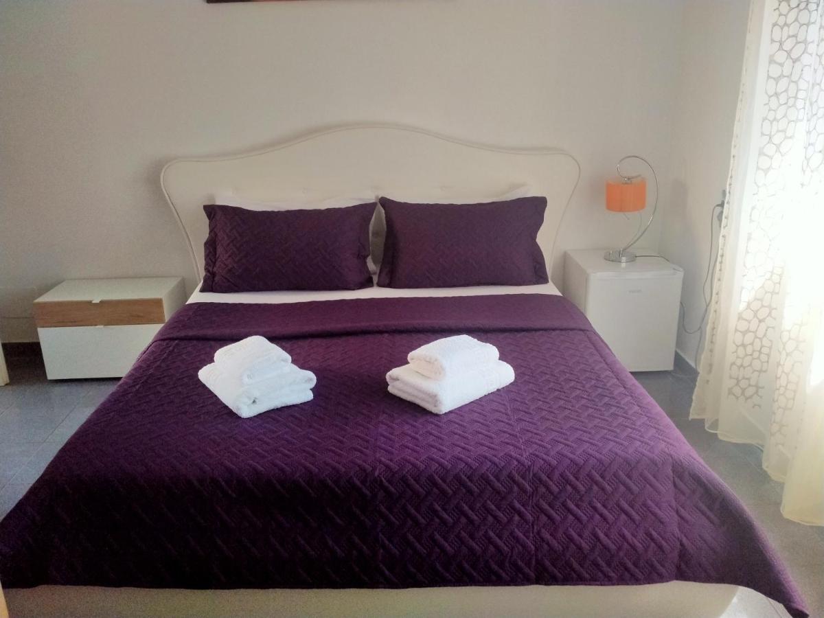 Orange Villa Hotel Tirana Rum bild